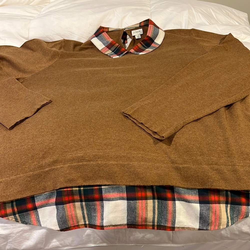 JCrew Factory - camel woven collar/hem sweater